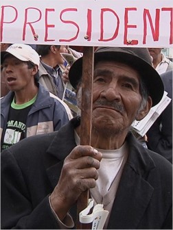 Ecuador une politique au-delà de l'utopie (2012)