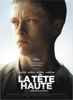 La Tête haute (2014)